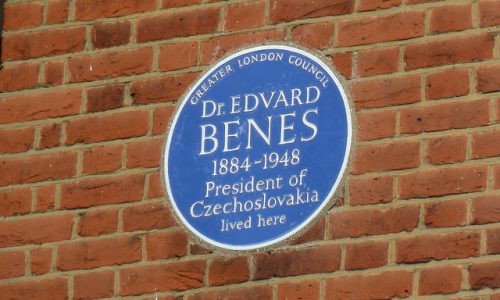 Autor: sleepymyf, Dr Edvard Benes blue plaque