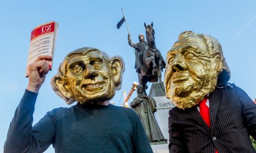 Demonstrace proti Andreji Babišovi a Miloši Zemanovi. Praha 2017.