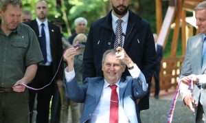 Jan Urban: Z bílého koně Bílý lev. O vzdalujících se světech