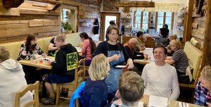 Investor Brůna: Spropitné patří zaměstnancům. Malá částka, velký signál