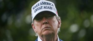 Nejmocnější muž světa budí zdání vítěze. Na jeho kroky USA ale nakonec doplatí