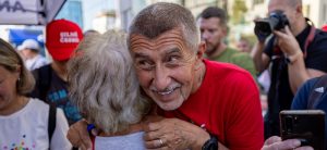 Recept na spokojenost: bohatství, vzdělání, zdraví a mládí. Vládo, zařiď to