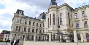 Obchodník s chudobou? Další šikanózní žaloba Petra Štrunce byla zamítnuta