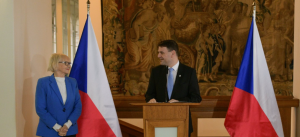 Třináct let v Damašku. Návrat Evy Filipi vrací i otázky kole